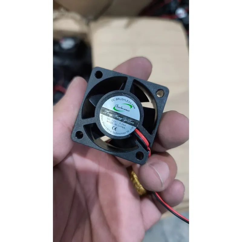 مروحة تبريد صغيرة تعمل بالتيار - مراجعة Diy Projects With Electronics وسعره